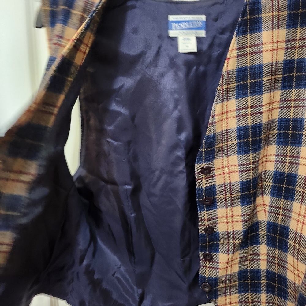 Vintage 90s Pendleton Wool Plaid Vest Petite 14 Navy Tan Tartan Button Front - Picture 4 of 6